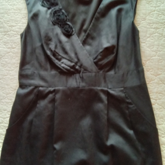 Ann Taylor LBD - Picture 2 of 4